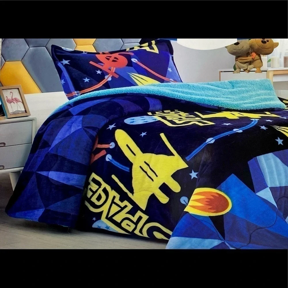 ⚡️ BNWT Twin Space Rocket Quilted Sherpa Blanket Set ⚡️